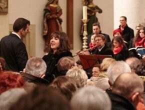 Kammerchor singt in der Kirche